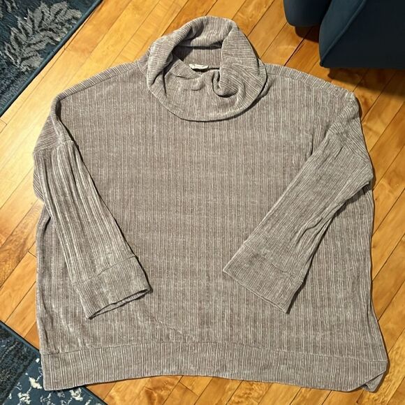 Joyfolie Oversized Leal Tan Sweater size L - Picture 1 of 12